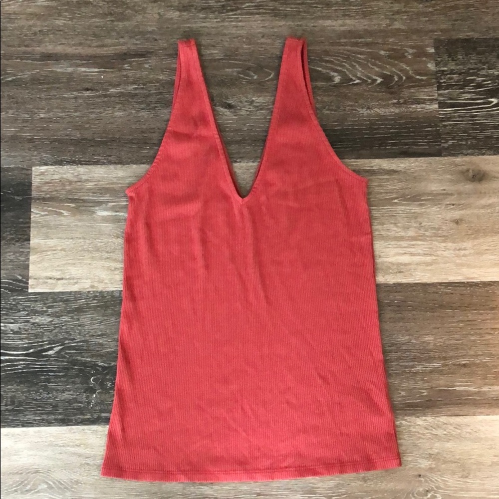 NWOT Express One Eleven Double V Tank.